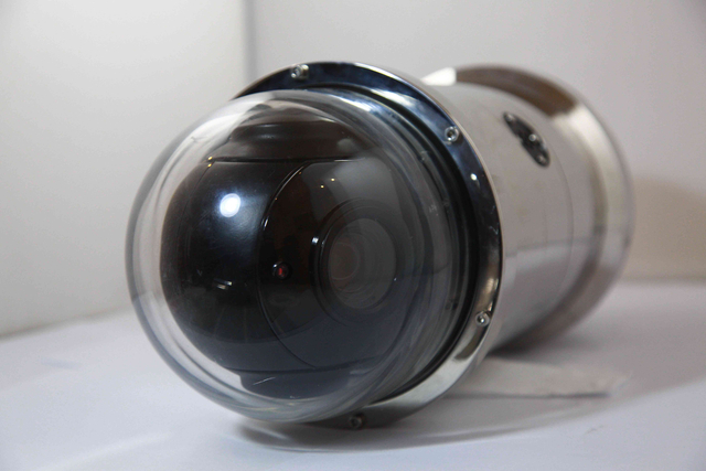 Cámara submarina de doble dirección y lente PTZ